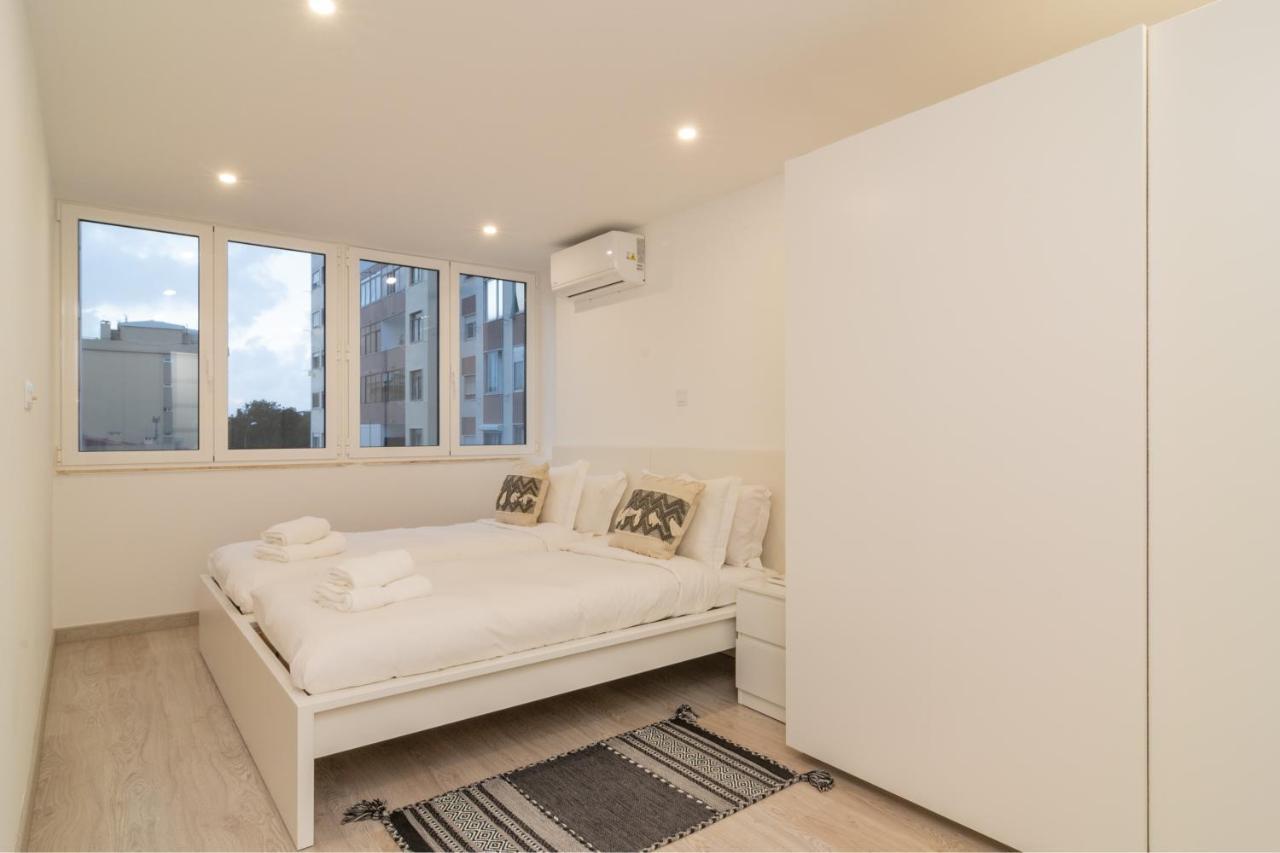 Stylish Apartment W/ River View By Lovelystay Oeiras Luaran gambar