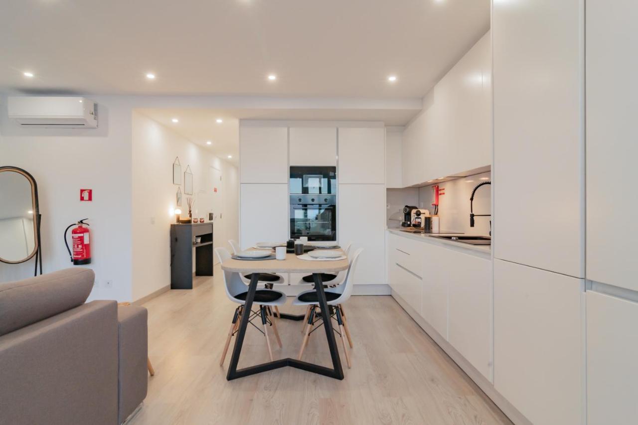 Stylish Apartment W/ River View By Lovelystay Oeiras Luaran gambar