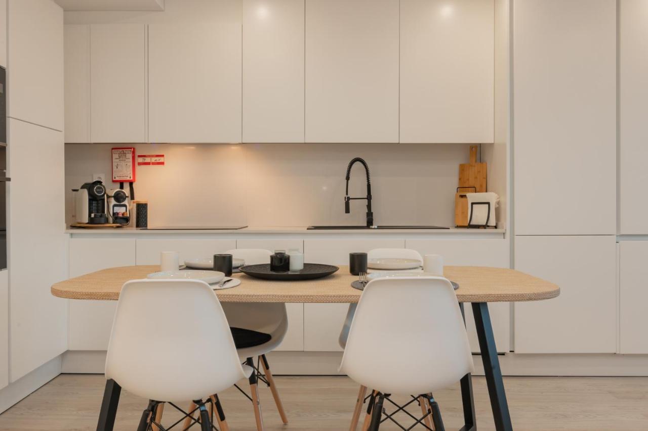 Stylish Apartment W/ River View By Lovelystay Oeiras Luaran gambar